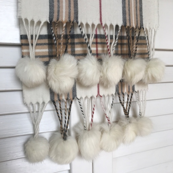 White Plaid Scarf- Real Fur Pom Poms! EUC 3/$19 - Picture 5 of 12